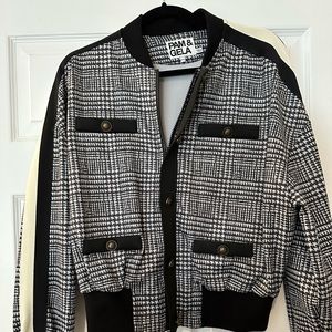 Pam & Gela black and white houndstooth zipper jacket